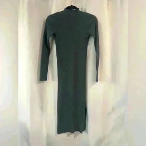 Women’s Green Dress Forum